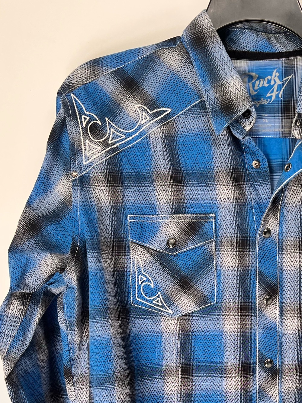 Rock 47 by Wrangler Men’s Blue Plaid Western Shirt - Picture 2 of 3